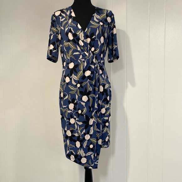 Banana Republic Dresses & Skirts - Banana Republic Dress Midi Floral Wrap Abstract Blue Green Black Floral Medium